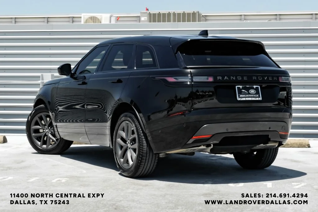 Used 2026 Black Land Rover Dynamic SE image 8
