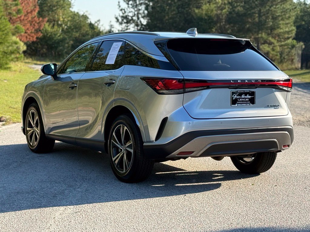 Used 2023 Silver Lexus 350 Premium image 11