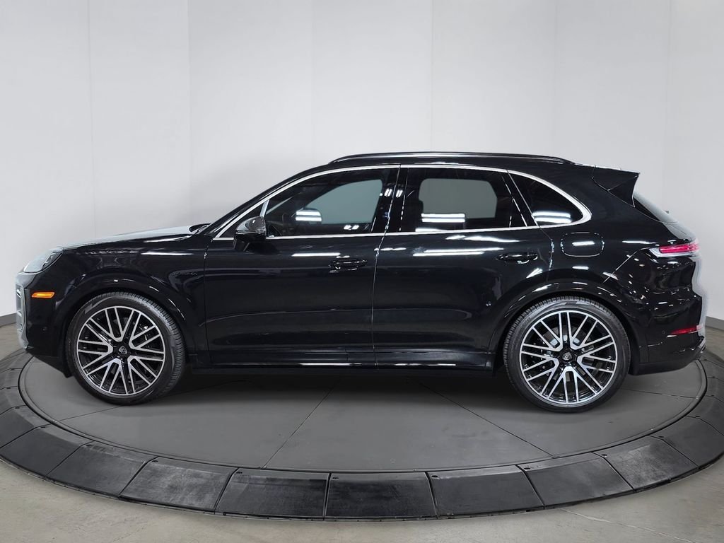 Certified Used 2026  Porsche Turbo image 2
