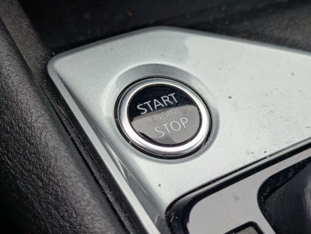 Used 2025 White Nissan 2.5 SV image 24
