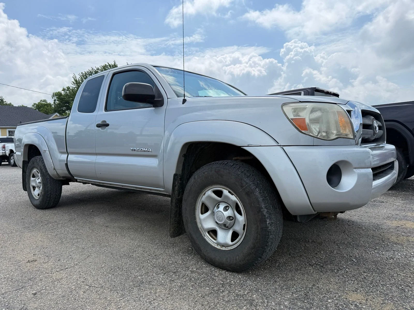 Used 2010  Toyota Base image 8