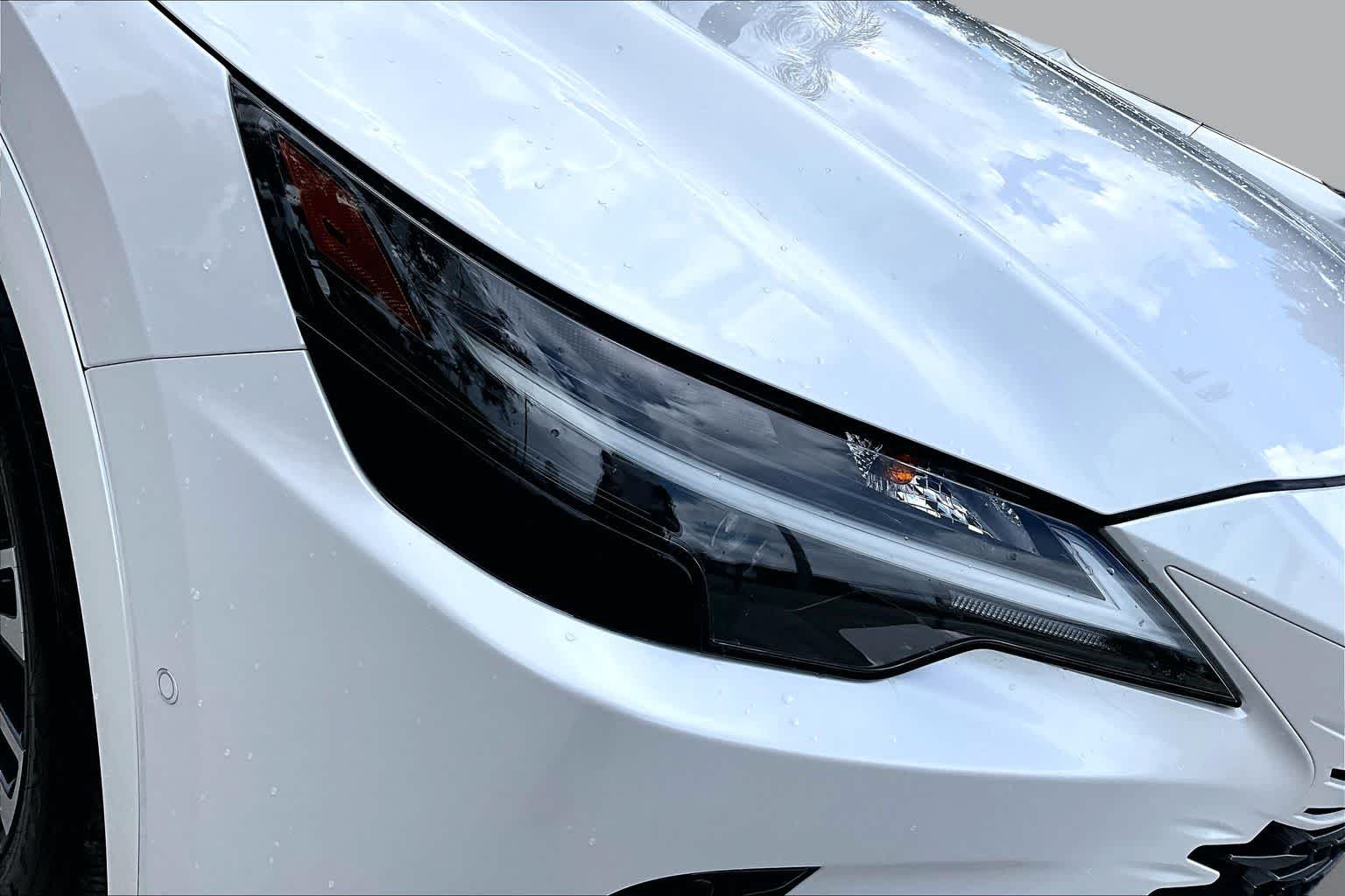 Used 2024 Eminent White Pearl Lexus Premium Plus image 28