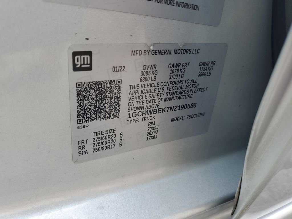 Used 2022 Silver Chevrolet Custom image 22
