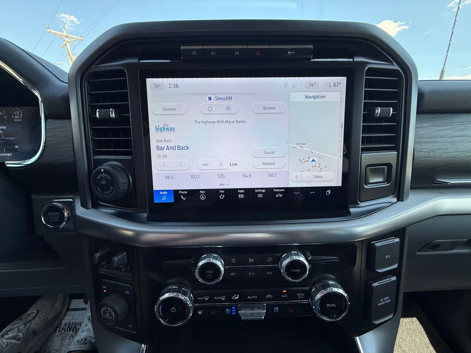 2024 Ford F-150 Lariat - Photo 11