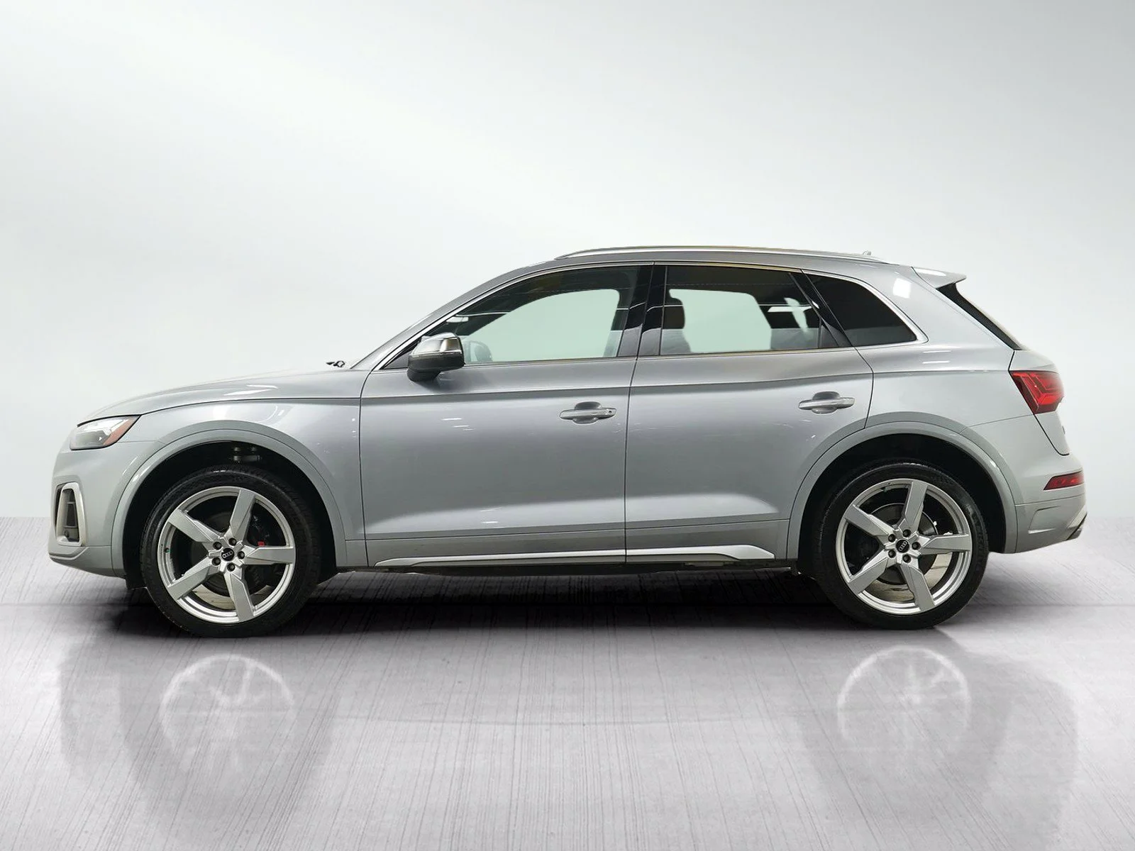 Used 2023 Audi SQ5 Premium Plus with VIN WA1B4AFY8P2098963 for sale in Burnsville, Minnesota