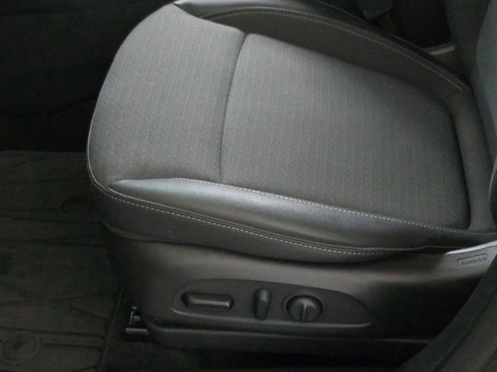 Used 2023 Black Buick Preferred image 29
