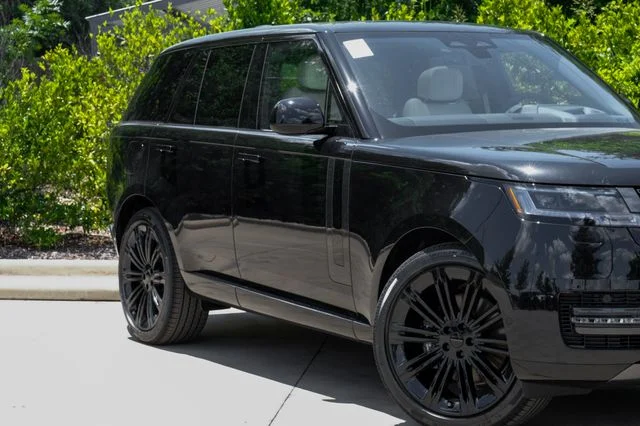 New 2026 Black Land Rover SE image 8