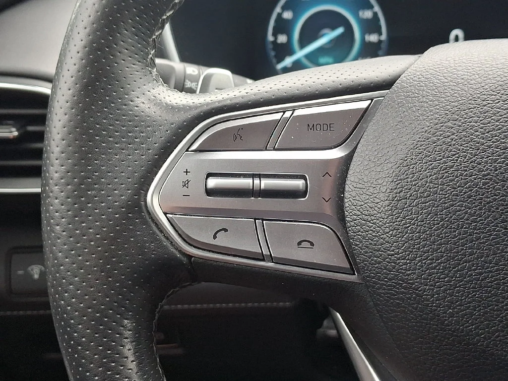 Used 2023 White Hyundai Calligraphy image 21