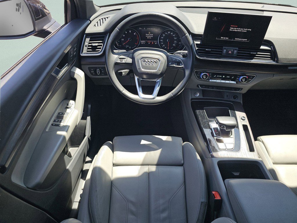 Used 2022 Black Metallic Audi 45 S line Premium image 4
