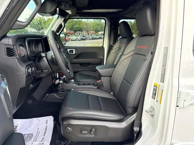 New 2026 Bright White Clearcoat Jeep Rubicon X image 13