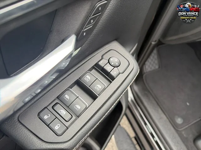 Used 2025 Black Ram Laramie image 11