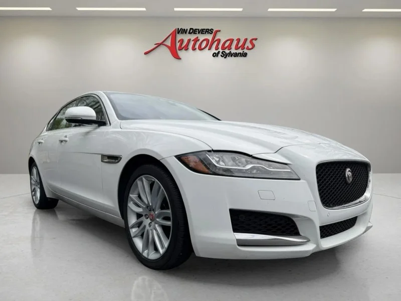 2018 Jaguar XF 35t Prestige AWD's photo