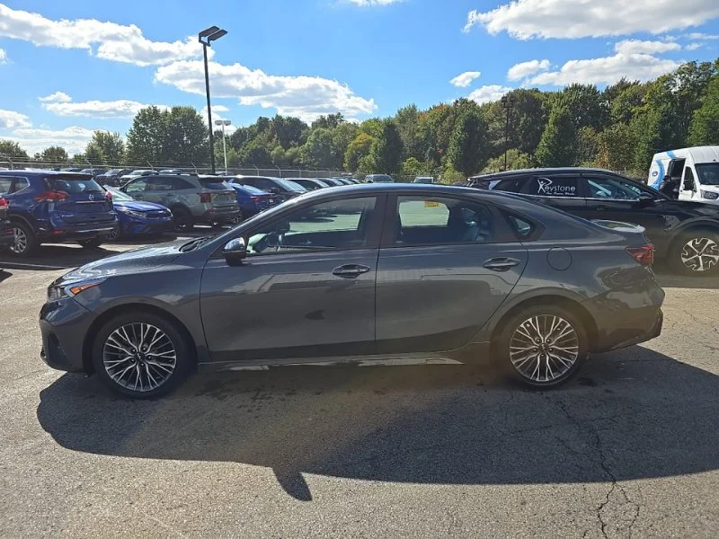 Used 2024 Gray Kia GT-Line image 4