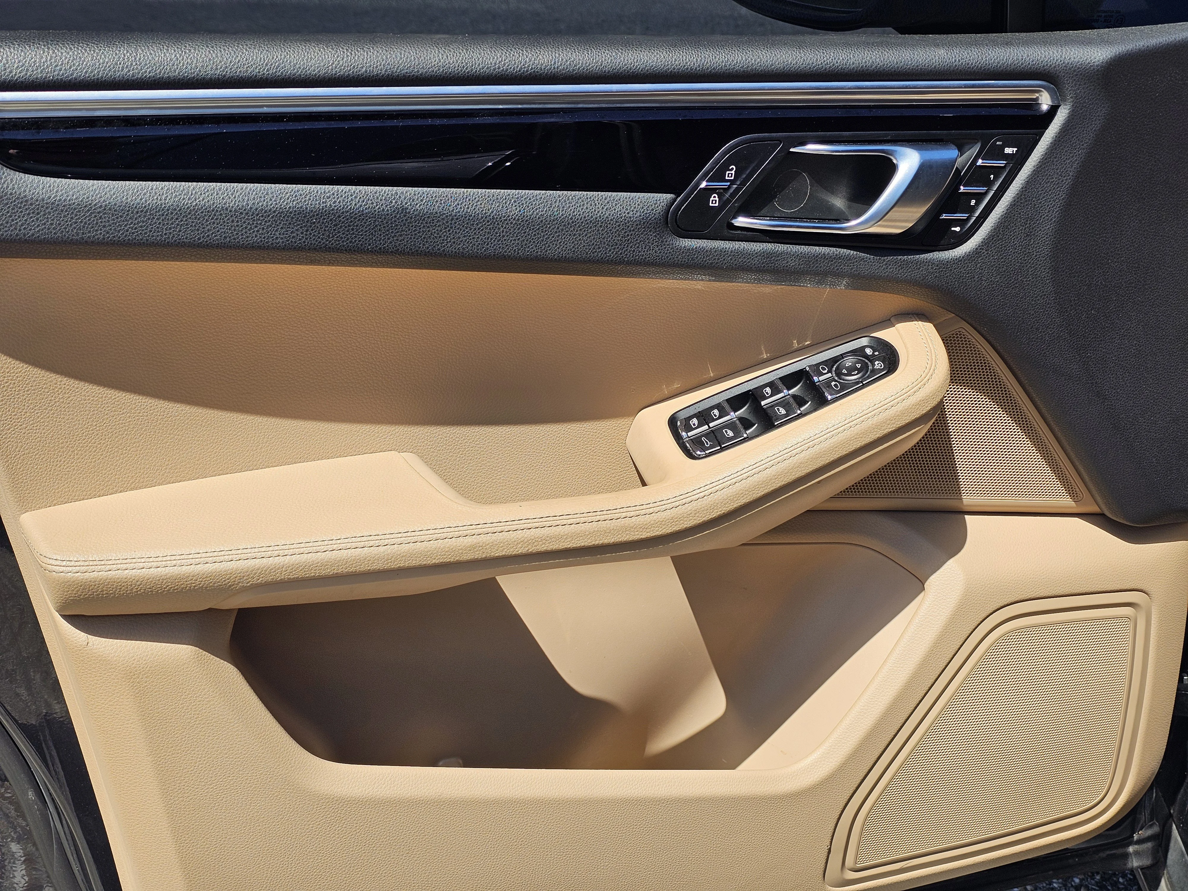 2021 Porsche Macan Base - Photo 14