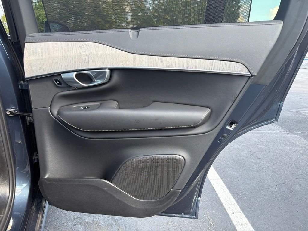 Used 2024 Denim Blue Metallic Volvo Ultimate image 25