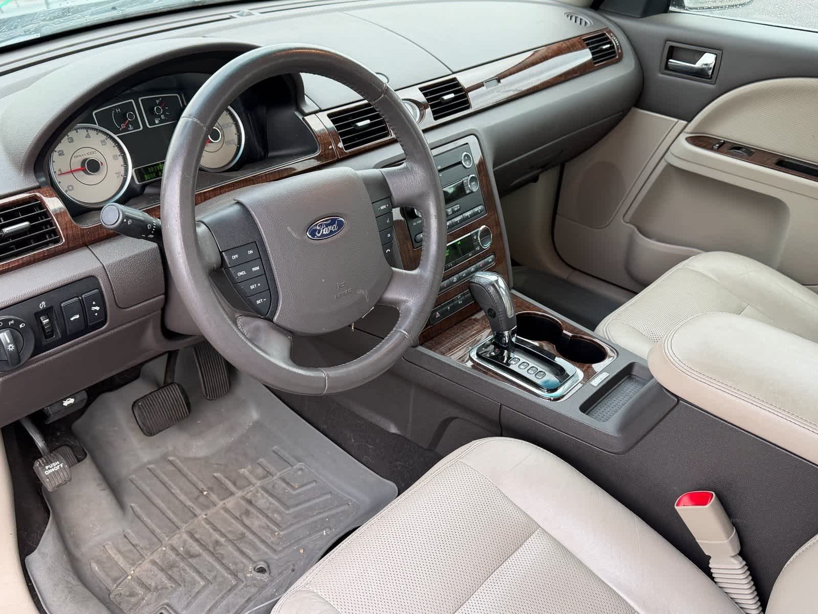 Used 2008 Blue Ford Limited image 7