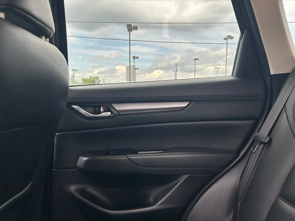 Used 2021 Black Mazda Touring image 27
