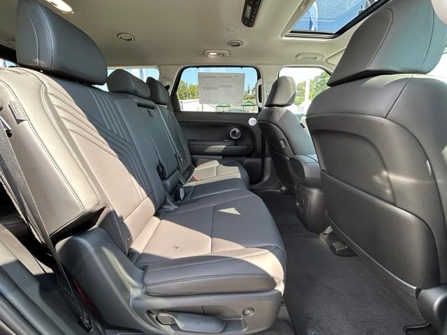 New 2026 Red Hyundai Blue SEL Premium 8P image 6