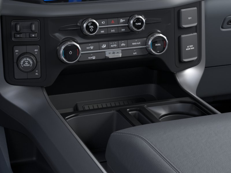 New 2026 Oxford White Ford XLT image 15
