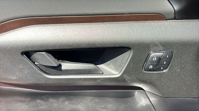 New 2026 Carbonized Gray Metallic Ford Outer Banks image 9