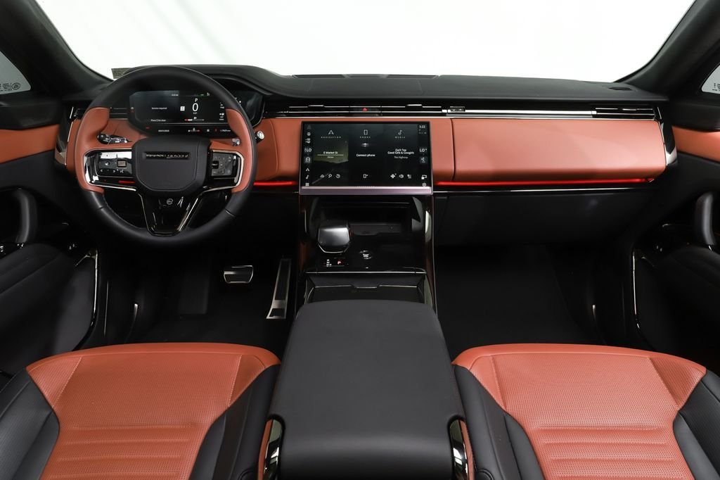 Used 2024  Land Rover SV Edition One Flux Silver image 7