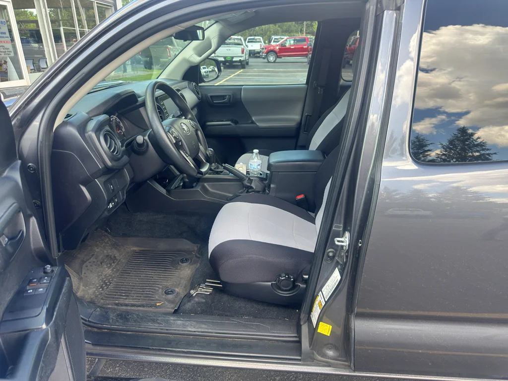 2022 Toyota Tacoma SR Access Cab 2WD 4-Cyl Auto Std Bed's photo