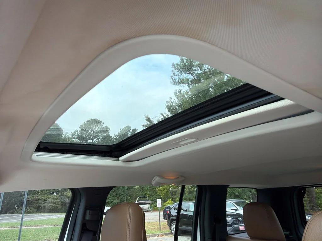 Used 2012 White Jeep Limited image 23