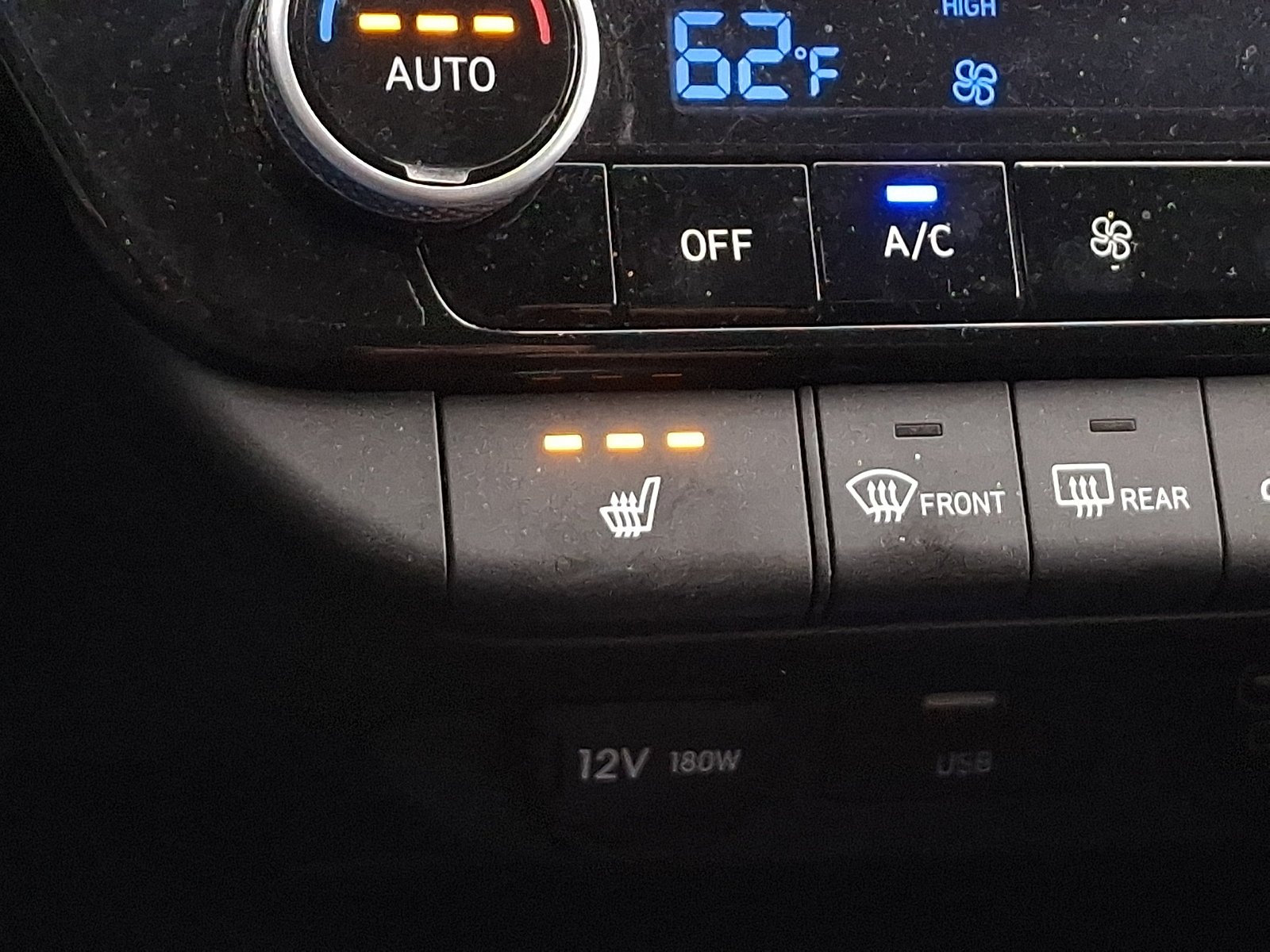 2024 Hyundai Elantra SEL - Photo 27