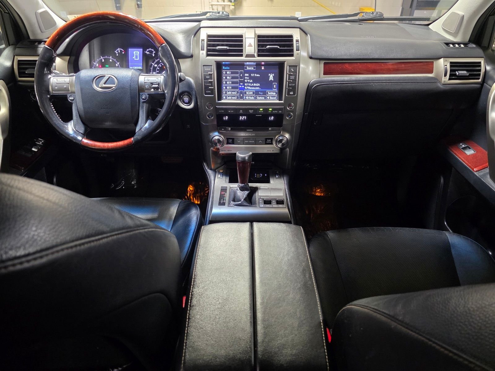 Used 2016 Gray Pearl Lexus 460 image 20