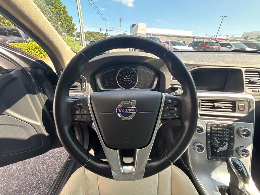 Used 2017 Gray Volvo T5 Premier image 12