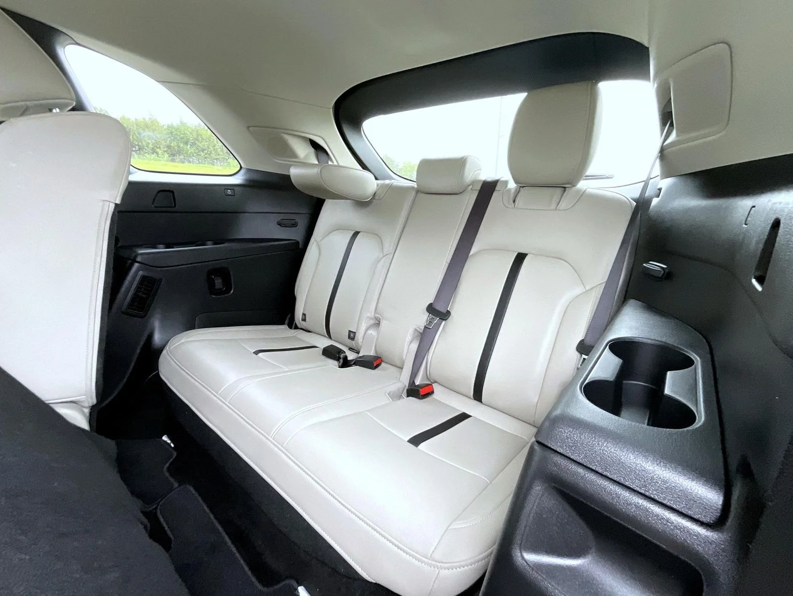 Used 2025 White Mazda 3.3 Turbo Premium image 20