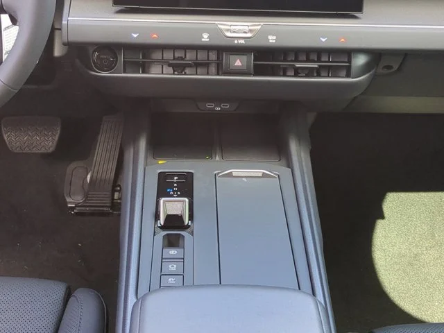 New 2026 Ultra White Lexus ES 350h PREMIUM image 18