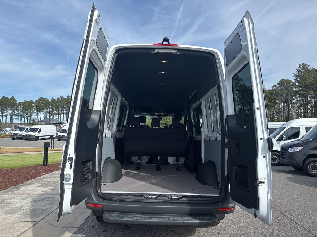 New 2026  Mercedes-Benz Crew 144 w/ Method Wheels Owl Rack image 5
