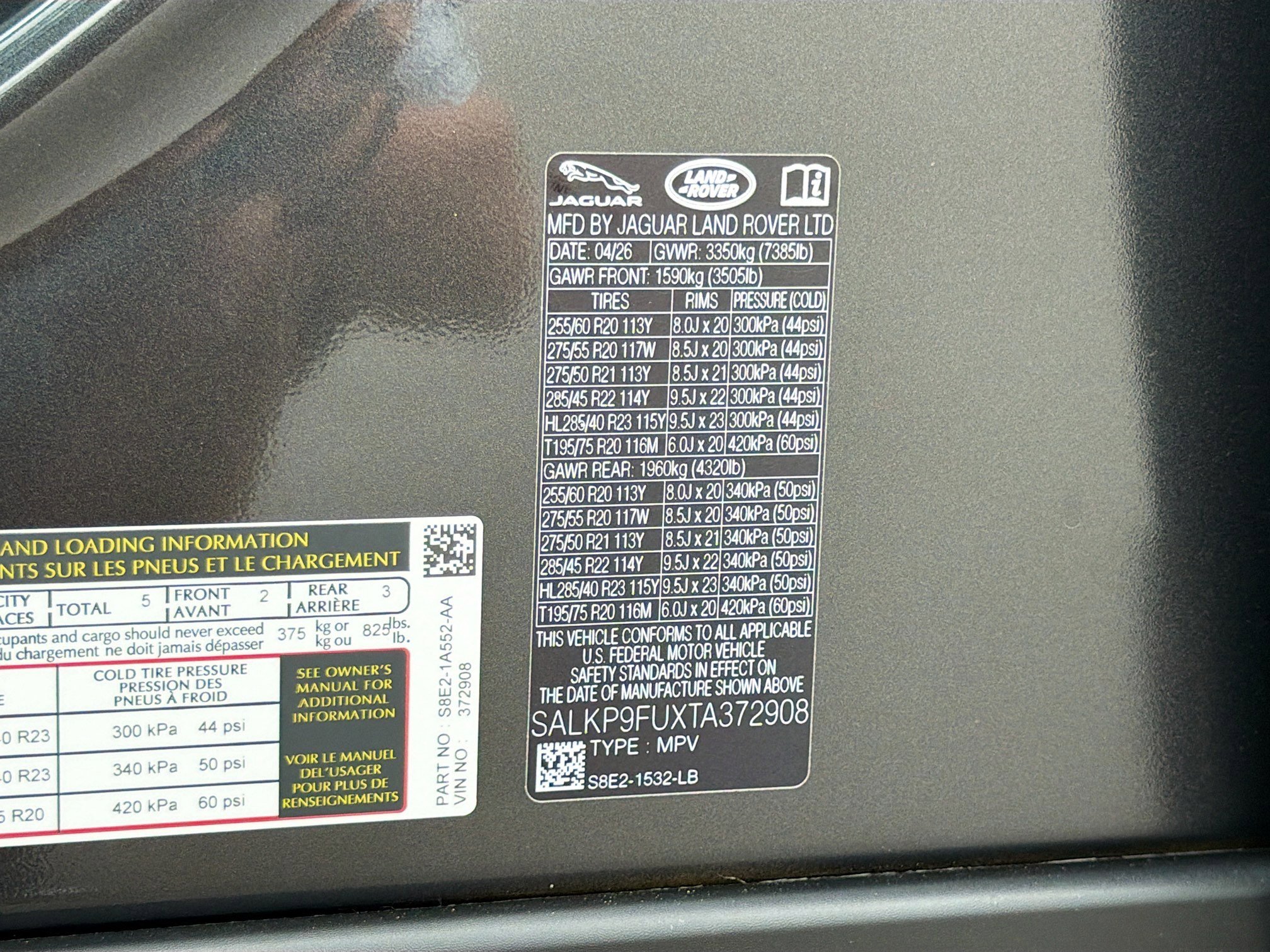 New 2026 Carpathian Grey Land Rover SE image 44
