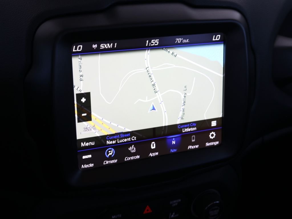 Used 2022 Teal Jeep Limited image 11