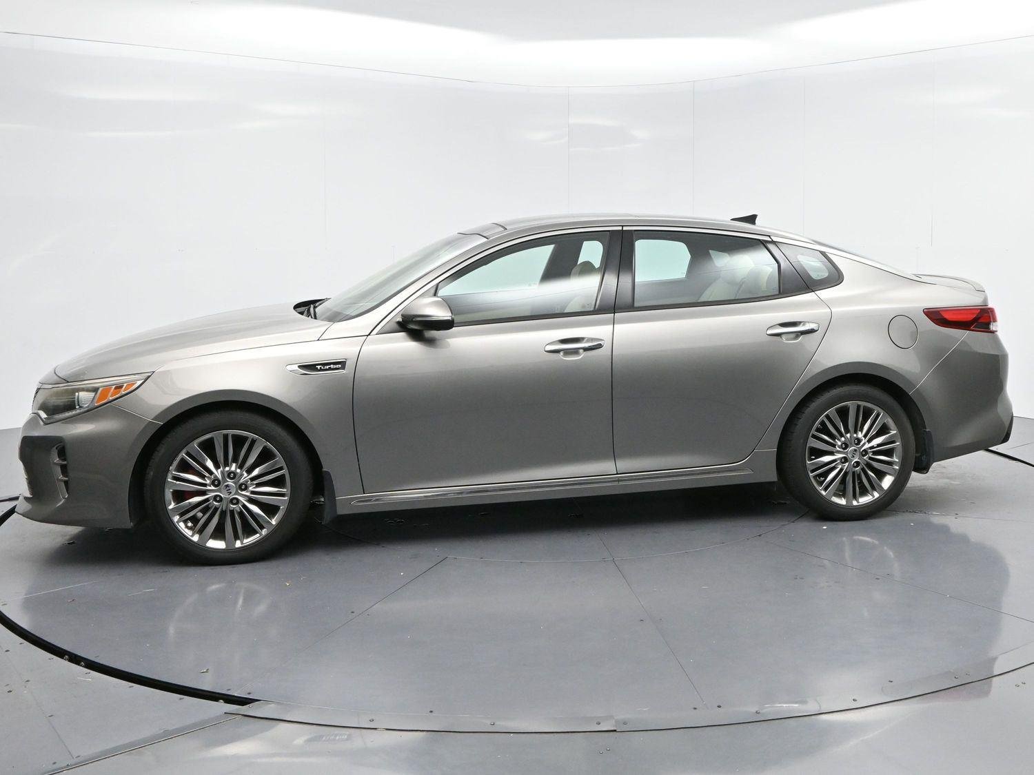 Used 2016 Titanium Silver Kia SXL Turbo image 4