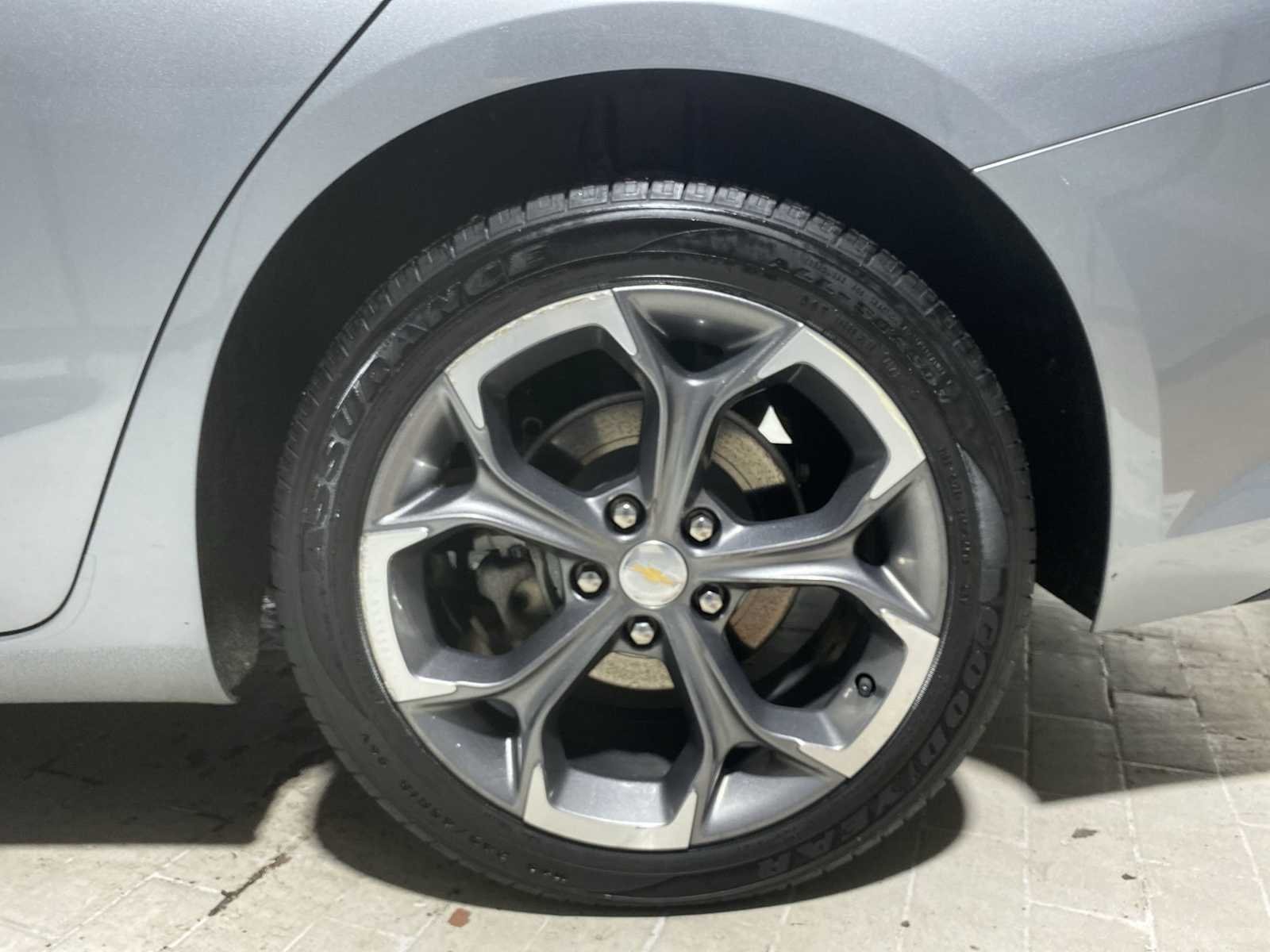 Used 2024 Sterling Gray Metallic Chevrolet LT image 8
