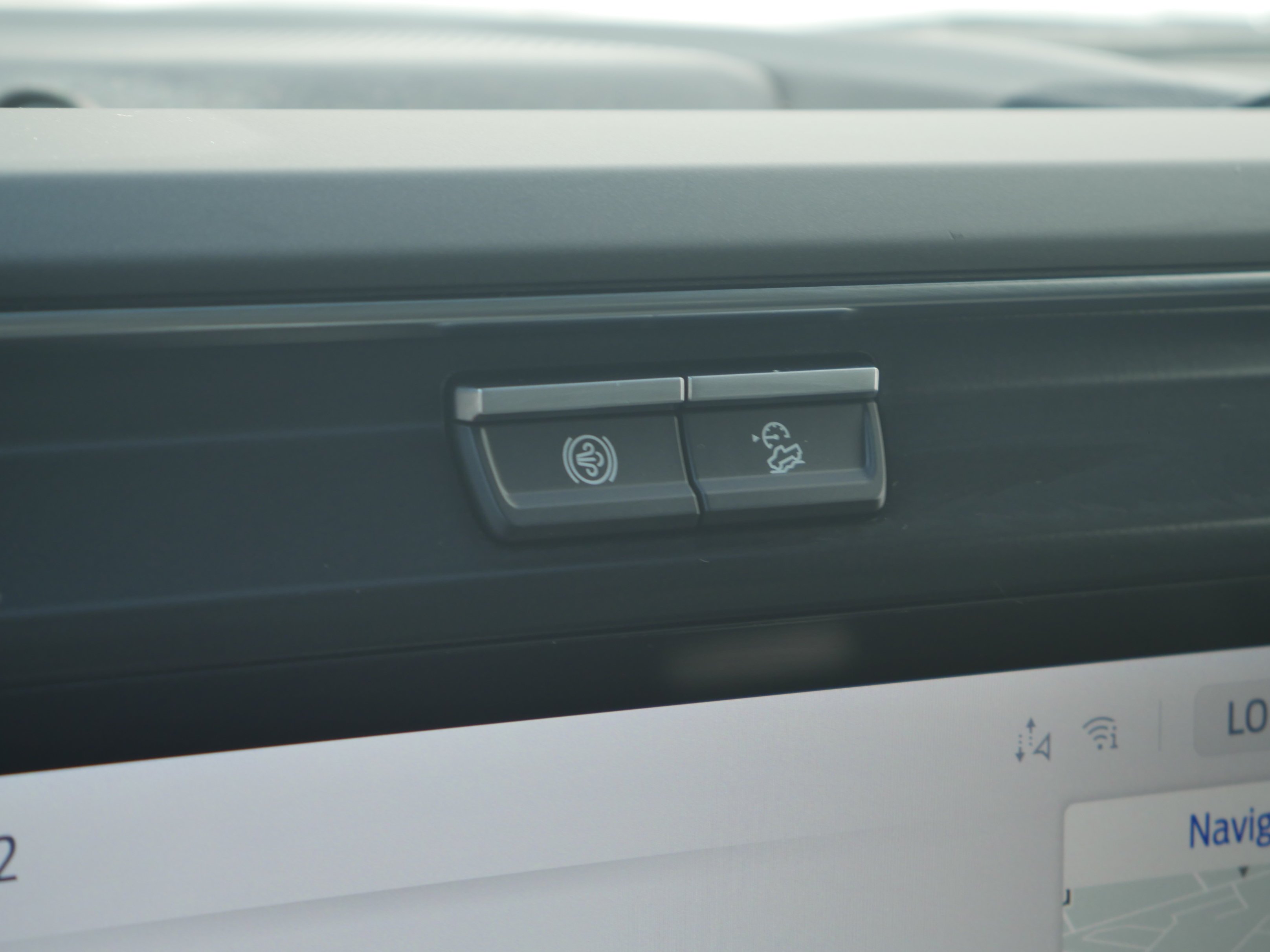 New 2026 Carbonized Gray Metallic Ford F-350® Platinum® image 13
