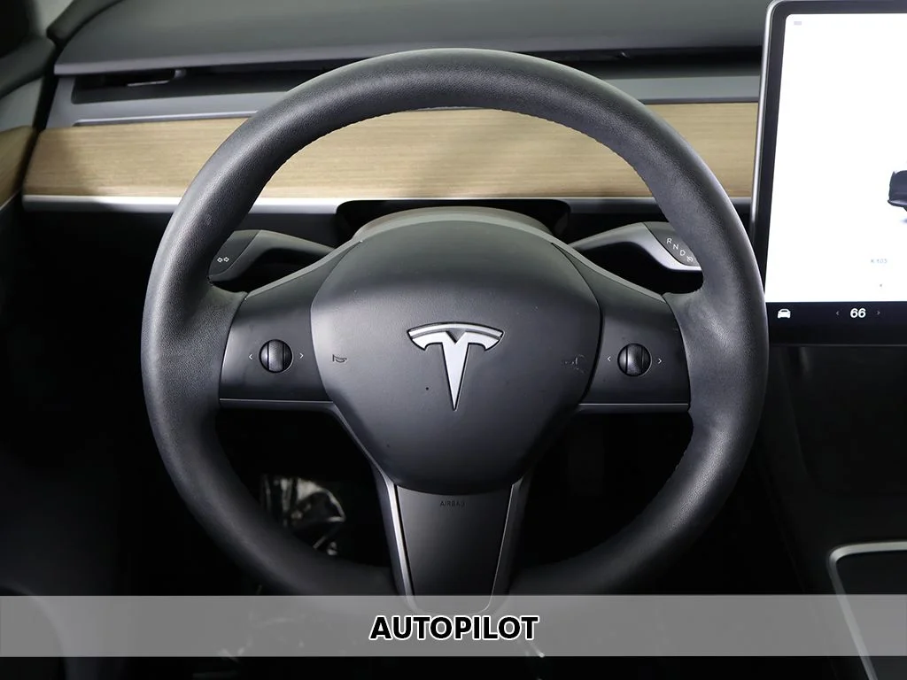 Used 2023 Deep Blue Metallic Tesla Long Range image 3