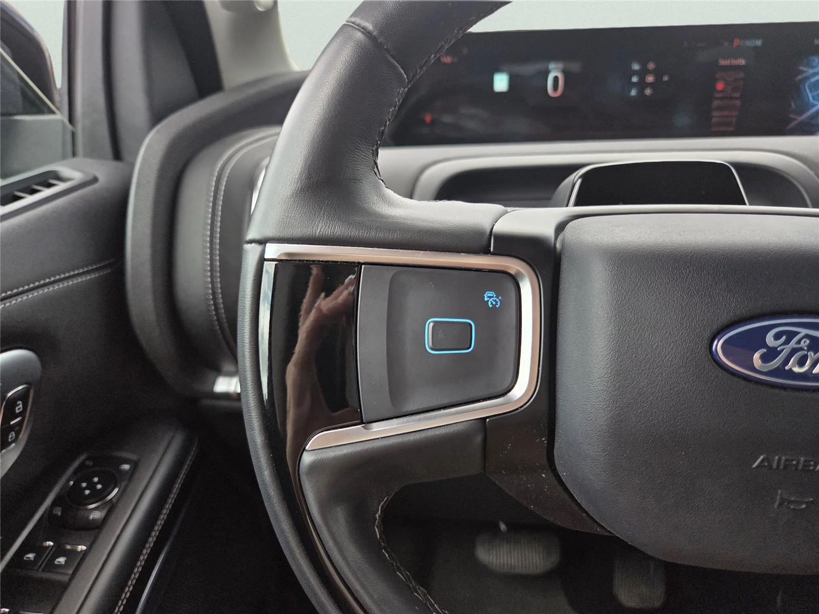 Used 2025 Stone Blue Ford Platinum image 27