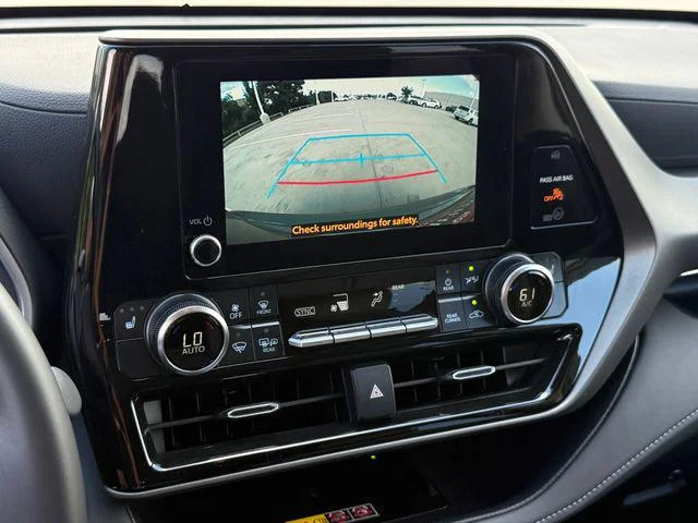 Certified Used 2025  Toyota XLE image 50