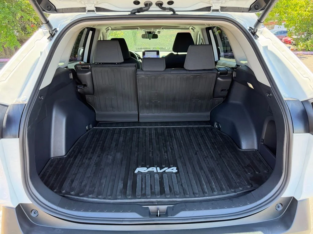 Used 2025 Ice Toyota XLE image 10