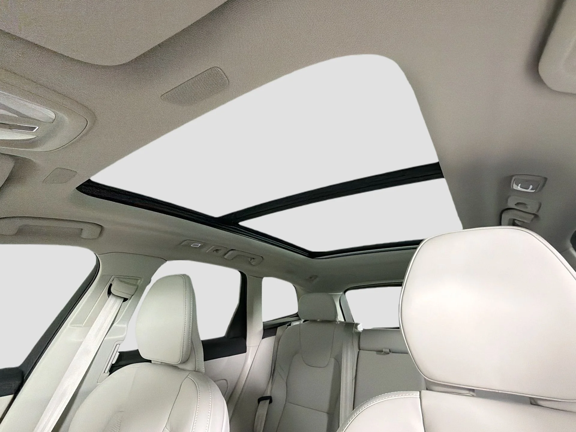 2026 Volvo XC60 Ultra - Photo 23