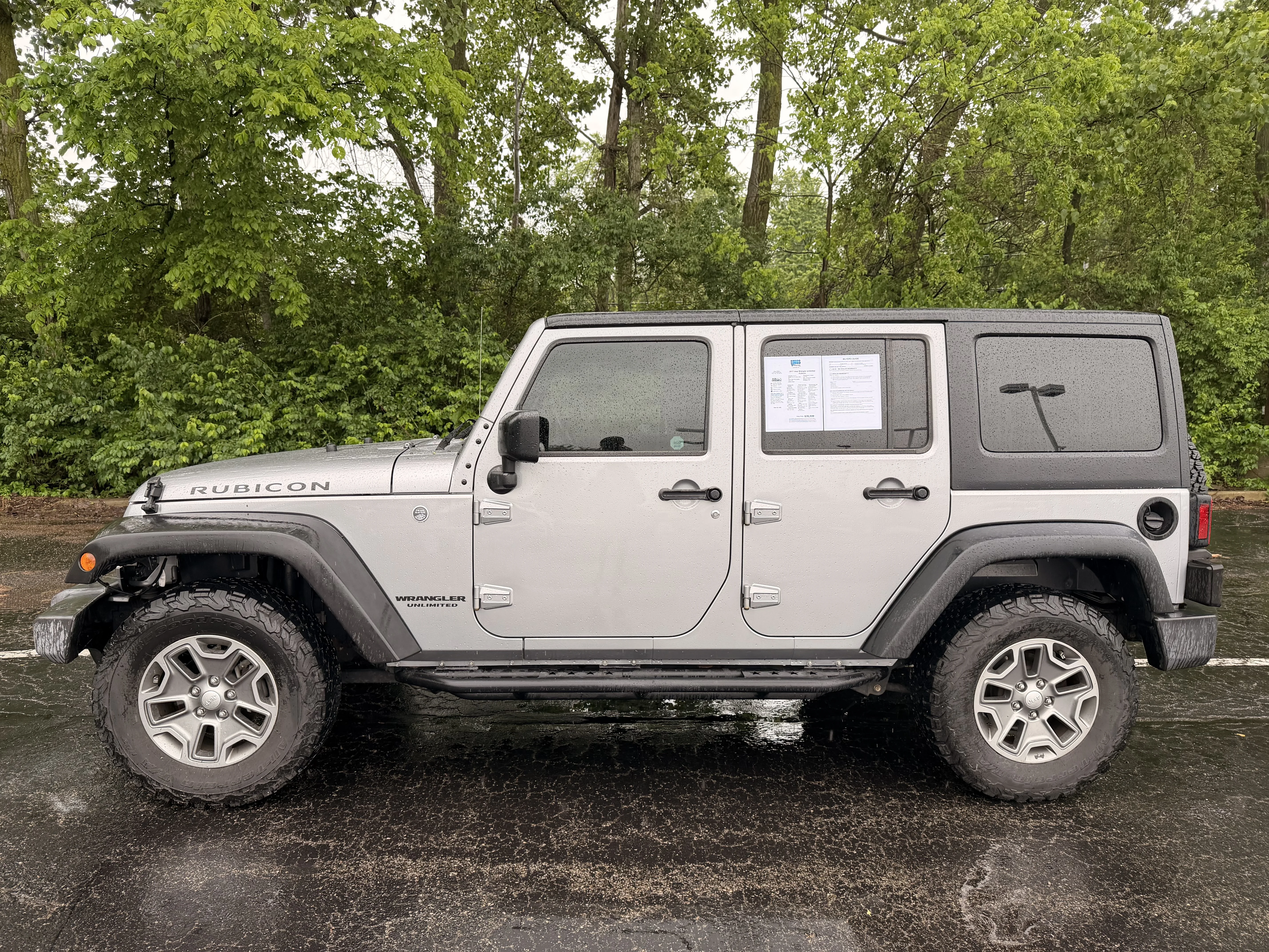 Used 2017 Billet Silver Metallic Clear Coat Jeep Rubicon image 6