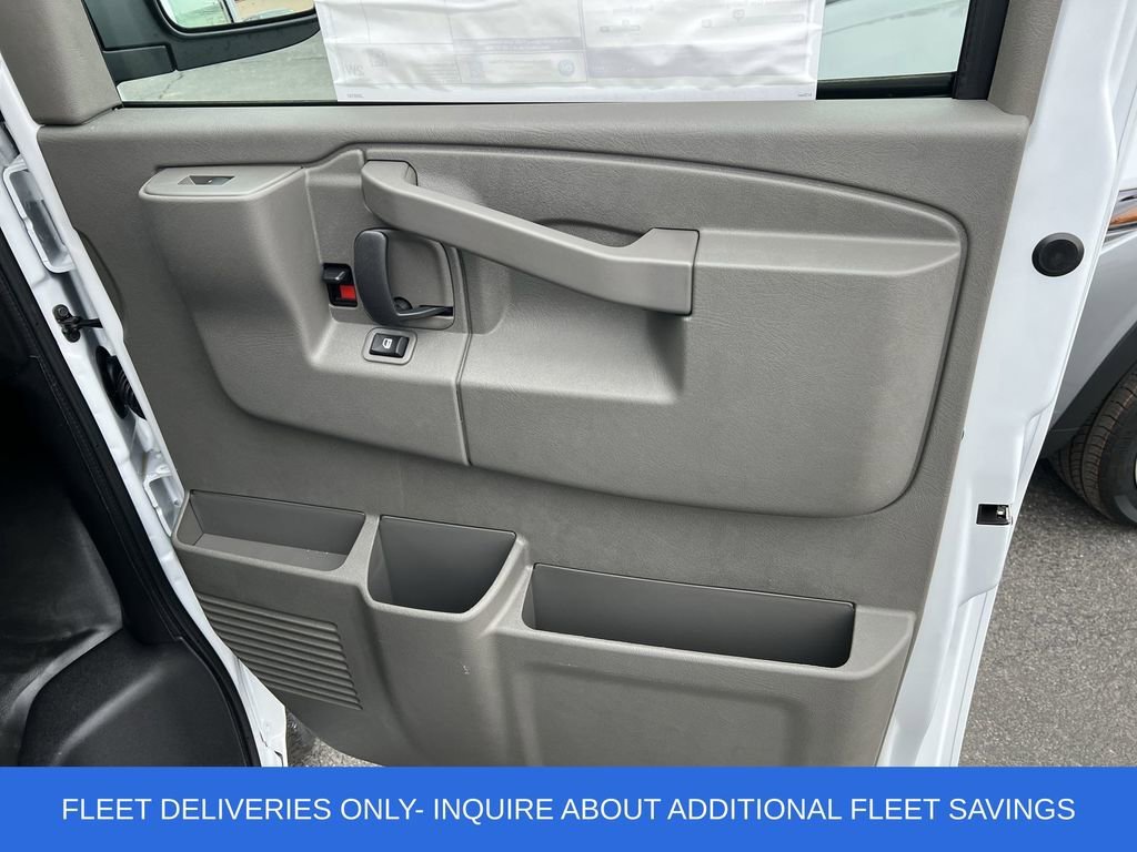 2025 Chevrolet Express Cargo Work Van - Photo 12