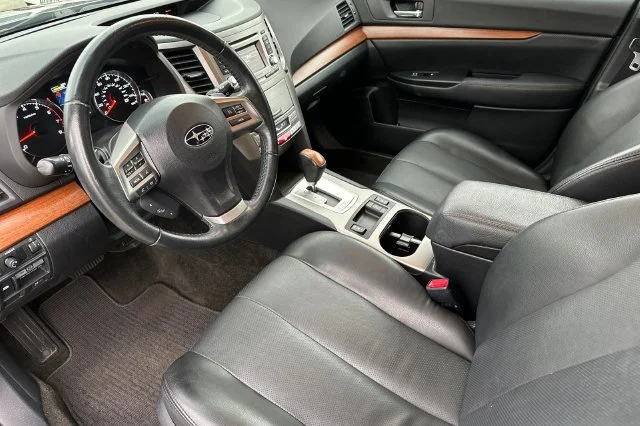 Used 2014 Gray Subaru 2.5i image 11