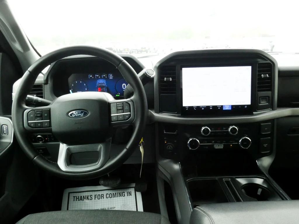 Used 2025 Silver Ford XLT image 11