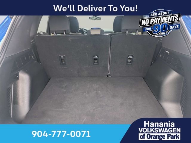 Used 2020 Blue Ford SE image 12