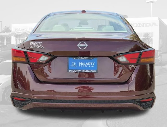 2025 Nissan Altima SV - Photo 7