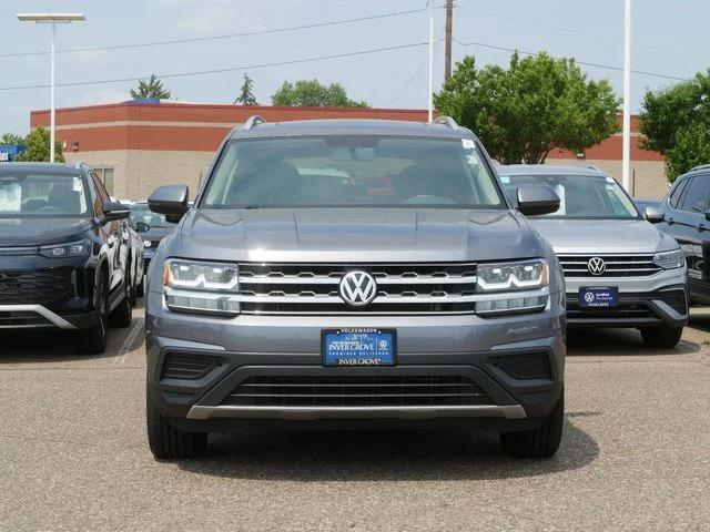 Used 2018 Gray Volkswagen Launch Edition image 2